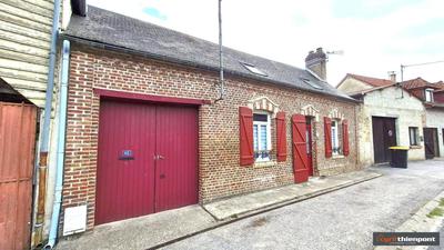 Maison - 90 m² - 5 pièces