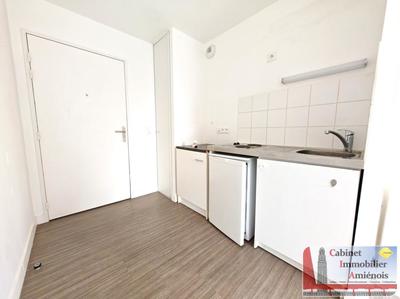 Studio - 30 m² - 1 pièce