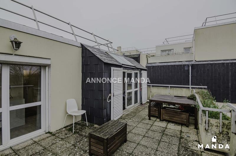 Chambre - 9 m² - 5 pièces