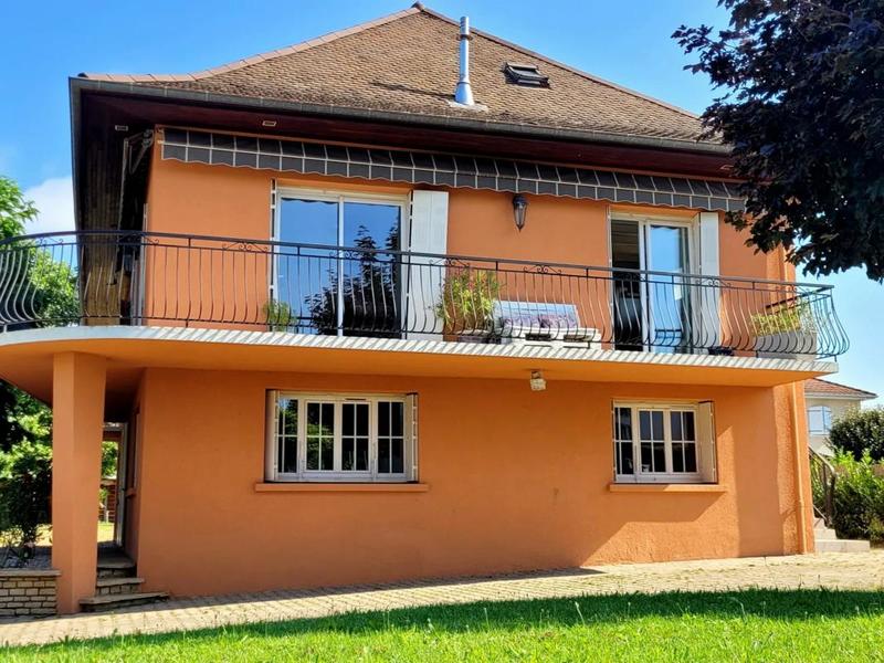 Maison - 265 m² - 12 pièces