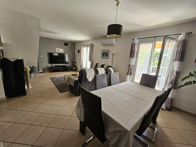 Maison - 162 m² - 6 pièces