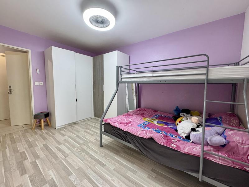 Appartement - 80 m² - 4 pièces