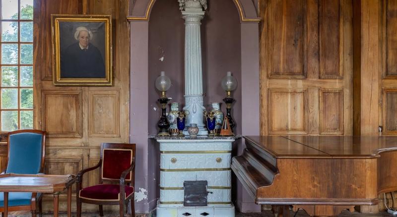 Manoir - 1 700 m² - 35 pièces