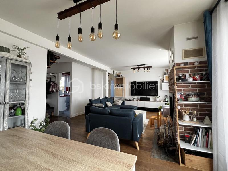 Maison - 102 m² - 7 pièces