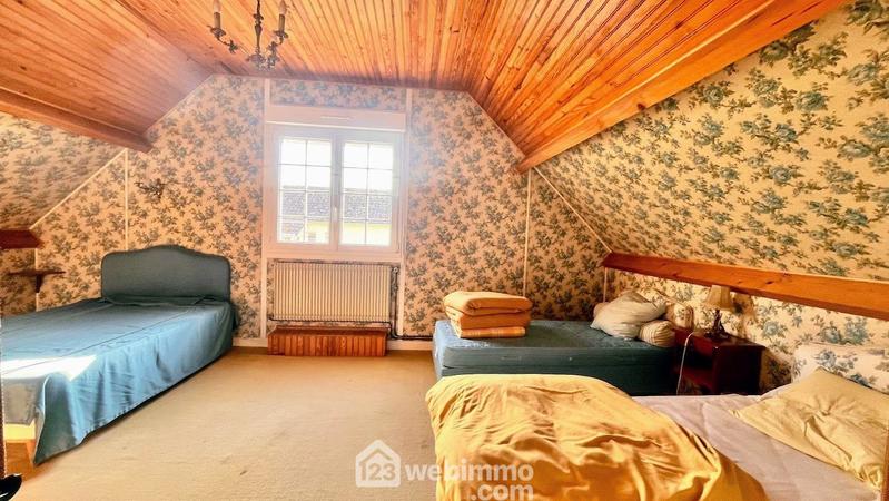 Maison - 153 m² - 8 pièces