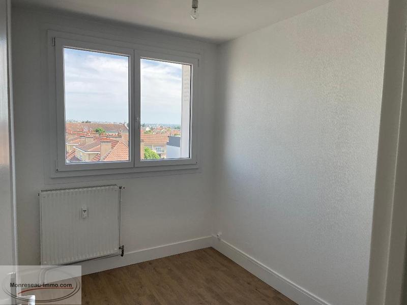 Appartement - 77 m² - 5 pièces