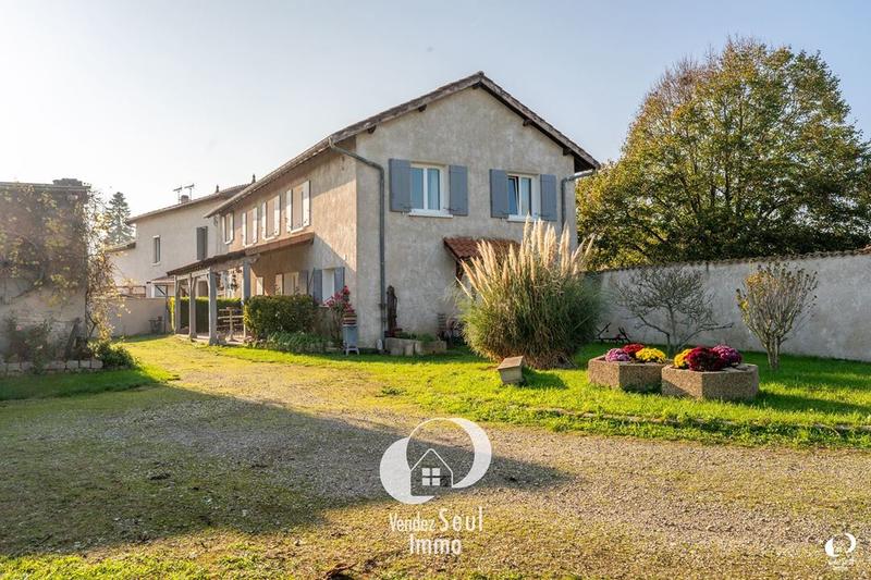 Maison traditionnelle - 202 m² - 7 pièces