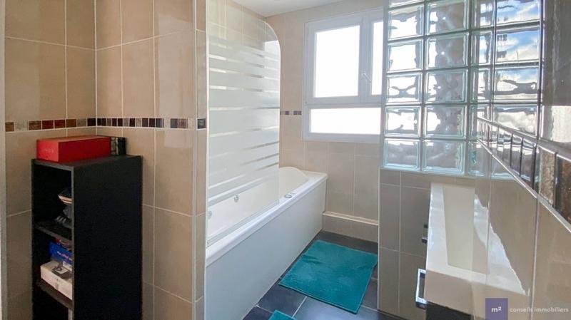 Appartement - 119 m² - 5 pièces