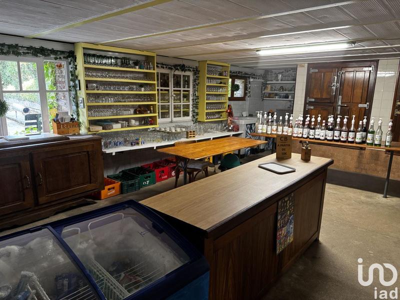 Local commercial - 450 m² - 6 pièces