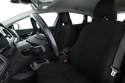 Volvo V40 1.6 D2 115 ch