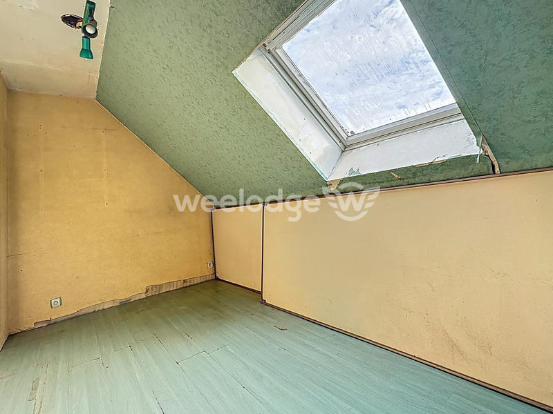 Maison - 90 m² - 6 pièces