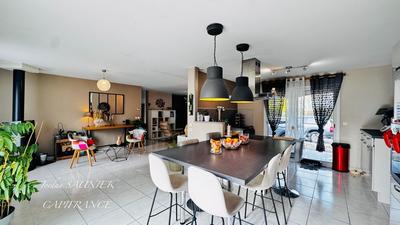 Villa - 147 m² - 7 pièces