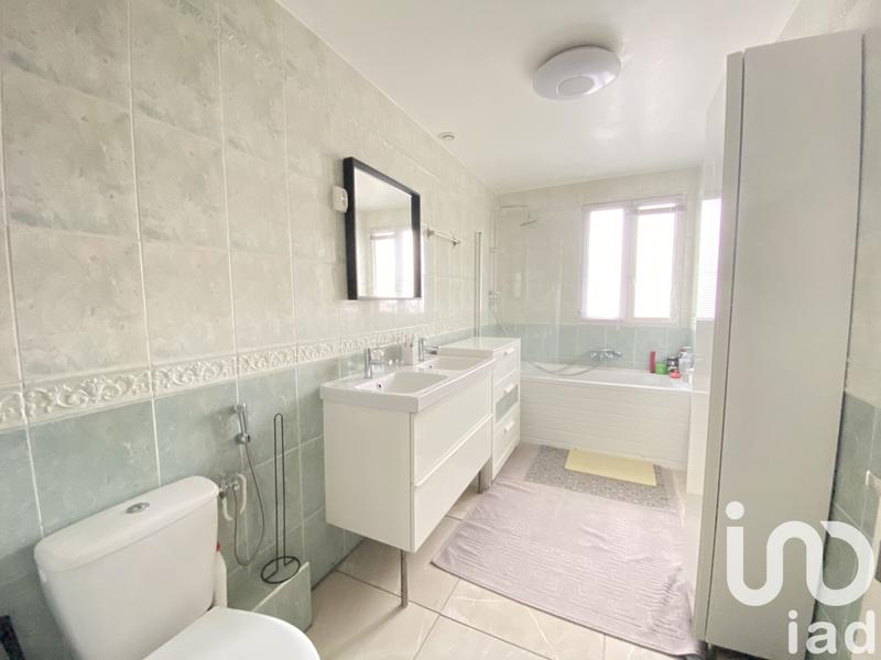 Maison - 210 m² - 9 pièces