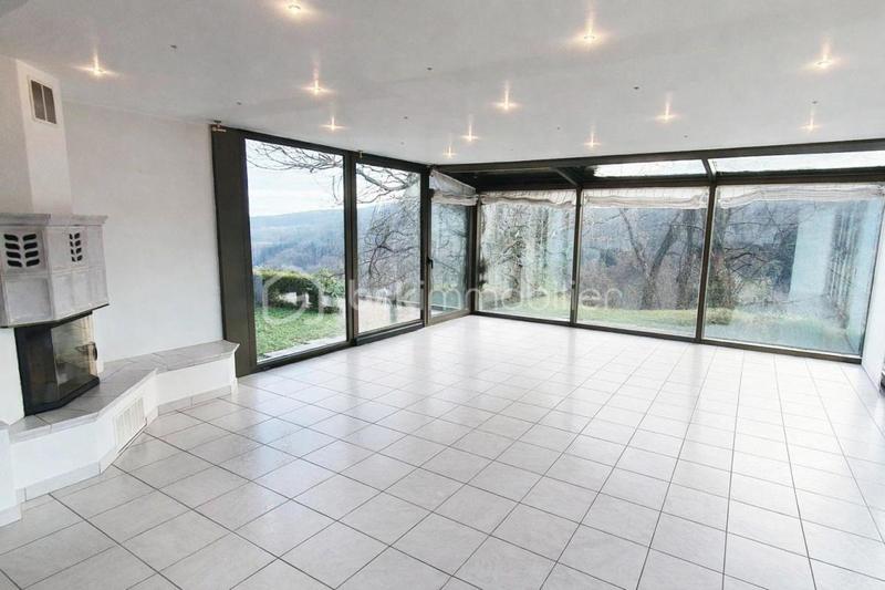 Propriété - 312 m² - 7 pièces