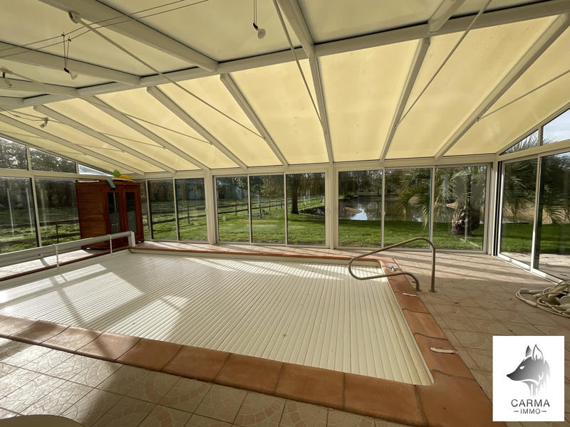 Maison ancienne - 385 m² - 8 pièces