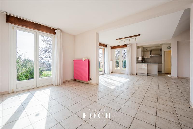 Maison - 121 m² - 6 pièces