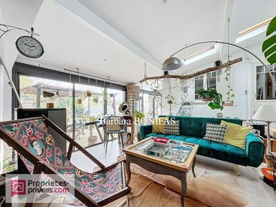 Maison - 200 m² - 5 pièces