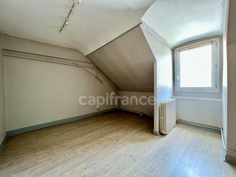 Maison de ville - 180 m² - 8 pièces