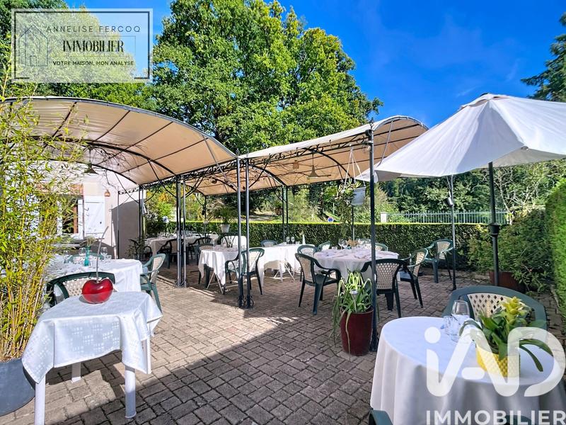 Maison - 390 m² - 13 pièces