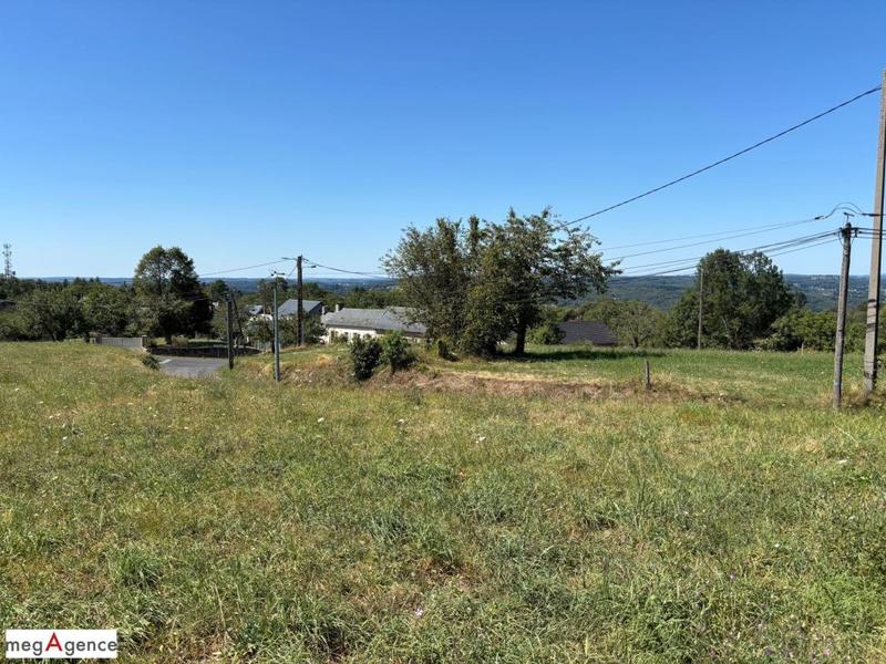 Terrain constructible - 1 922 m²