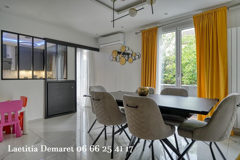 Maison - 130 m² - 8 pièces