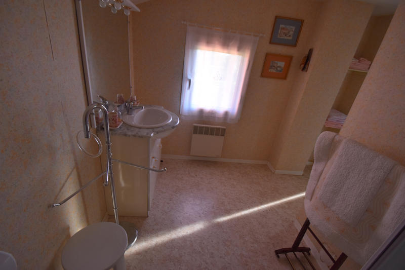 Maison - 270 m² - 8 pièces