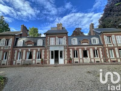 Maison - 319 m² - 12 pièces