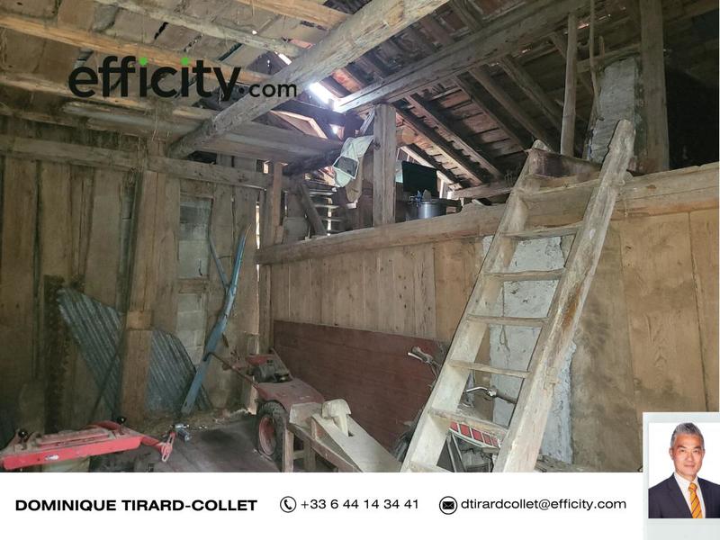 Maison - 85 m² - 10 pièces