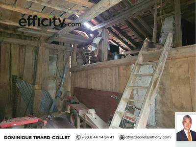 Maison - 85 m² - 10 pièces