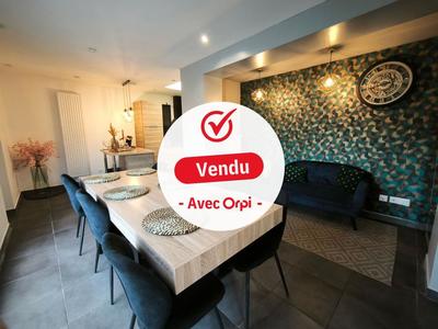 Maison - 93 m² - 4 pièces