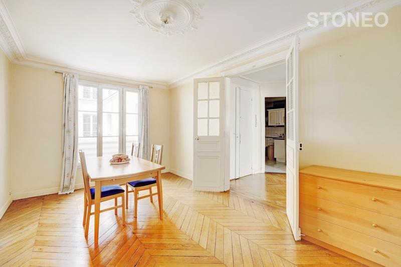 Appartement ancien - 106 m² - 5 pièces