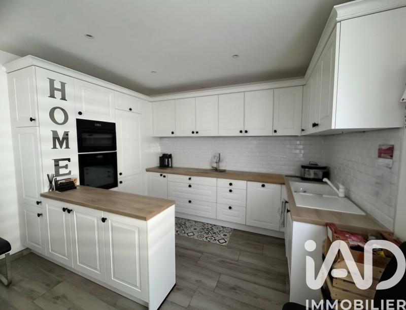 Maison - 179 m² - 8 pièces