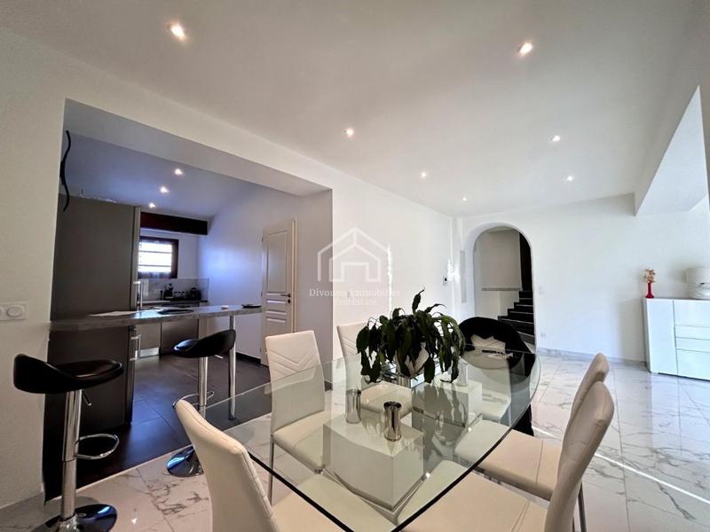 Appartement - 170 m² - 4 pièces