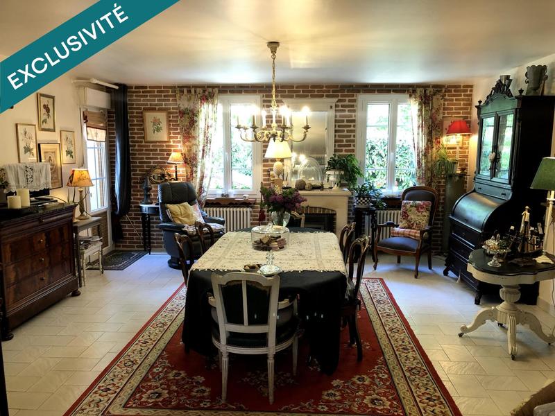 Maison - 225 m² - 9 pièces