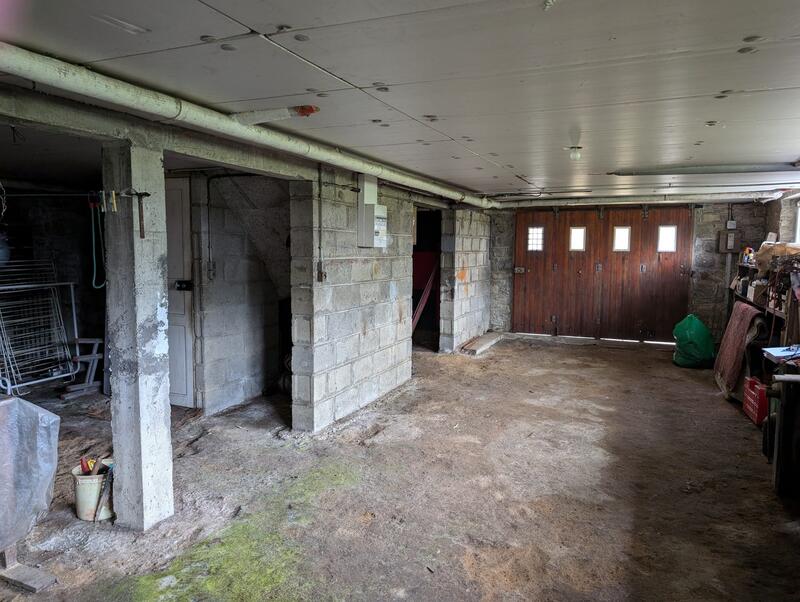 Maison - 142 m² - 9 pièces