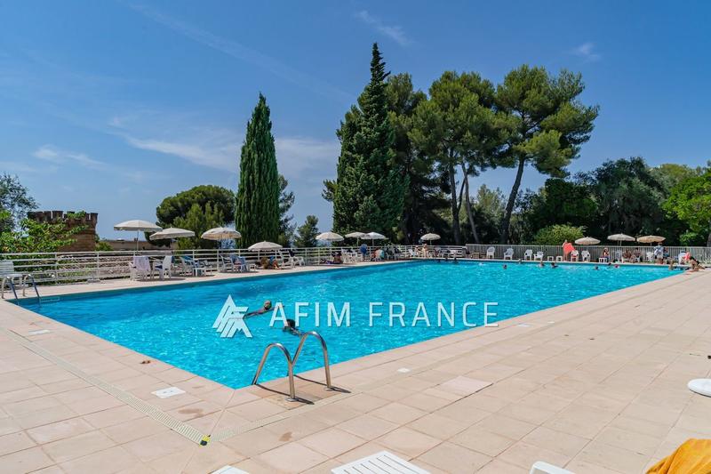 Appartement - 205 m² - 6 pièces