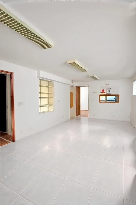 Local d'activités - 61 m² - 2 pièces