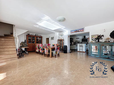 Maison - 170 m² - 5 pièces