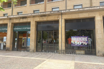 Local commercial - 108 m²