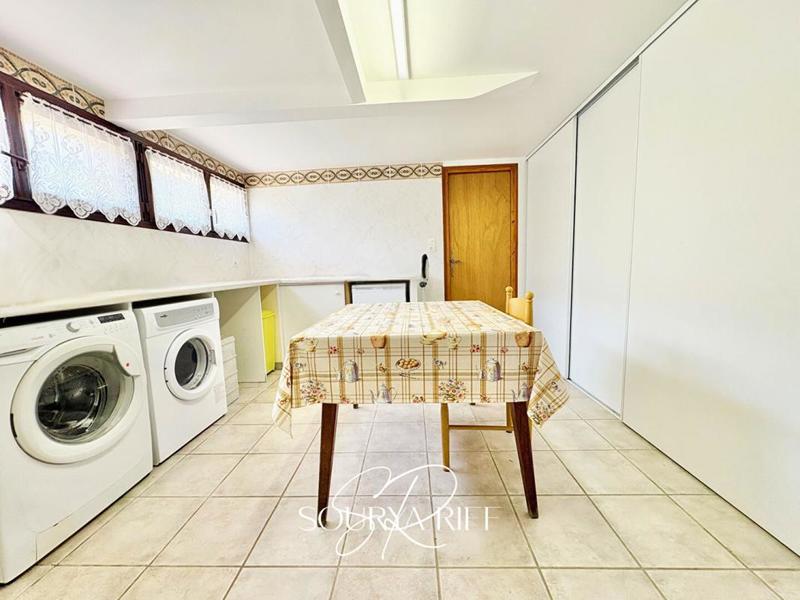 Maison - 170 m² - 6 pièces