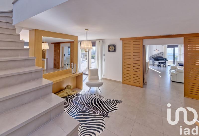 Maison de maîtres - 280 m² - 8 pièces