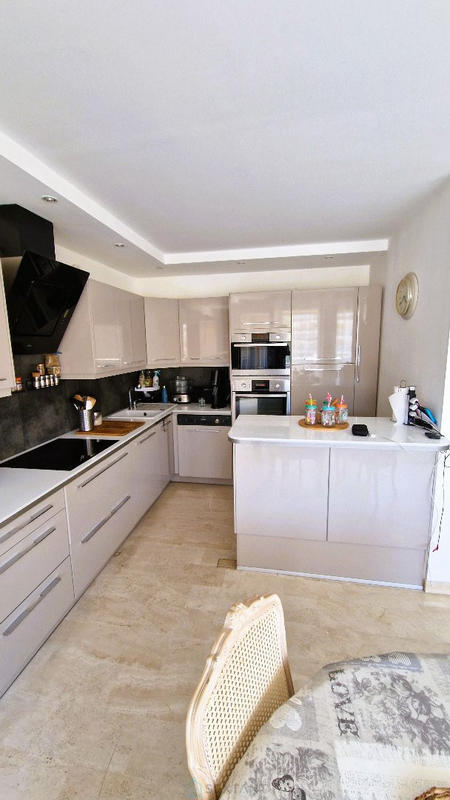 Appartement - 72 m² - 3 pièces