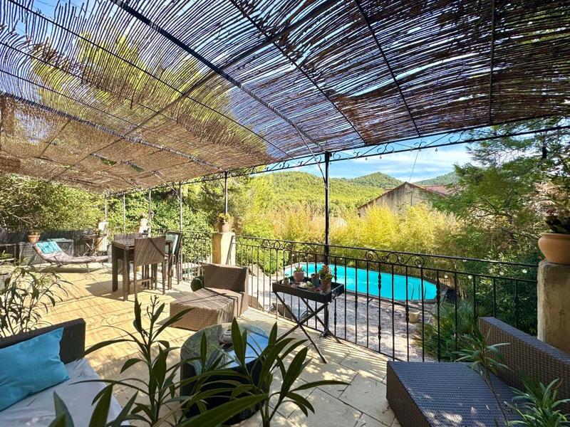 Villa - 160 m² - 5 pièces