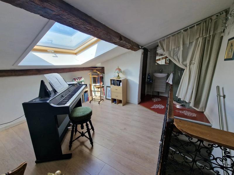 Appartement - 125 m² - 5 pièces