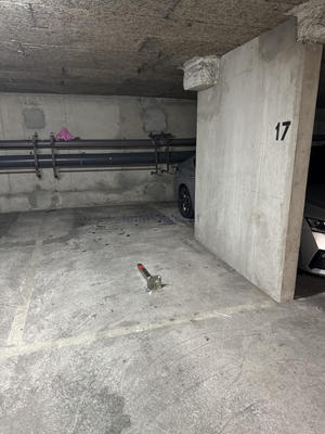 Parking / Garage - 12 m²