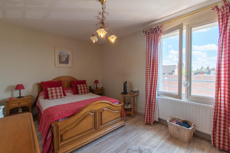 Appartement - 94 m² - 4 pièces