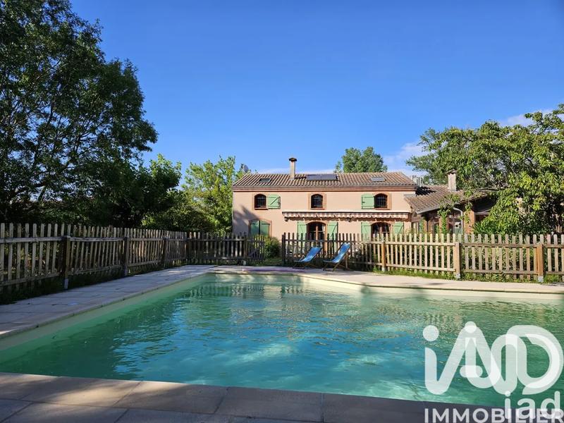 Maison - 206 m² - 9 pièces