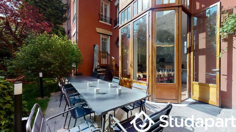 Chambre - 9 m² - 1 pièce