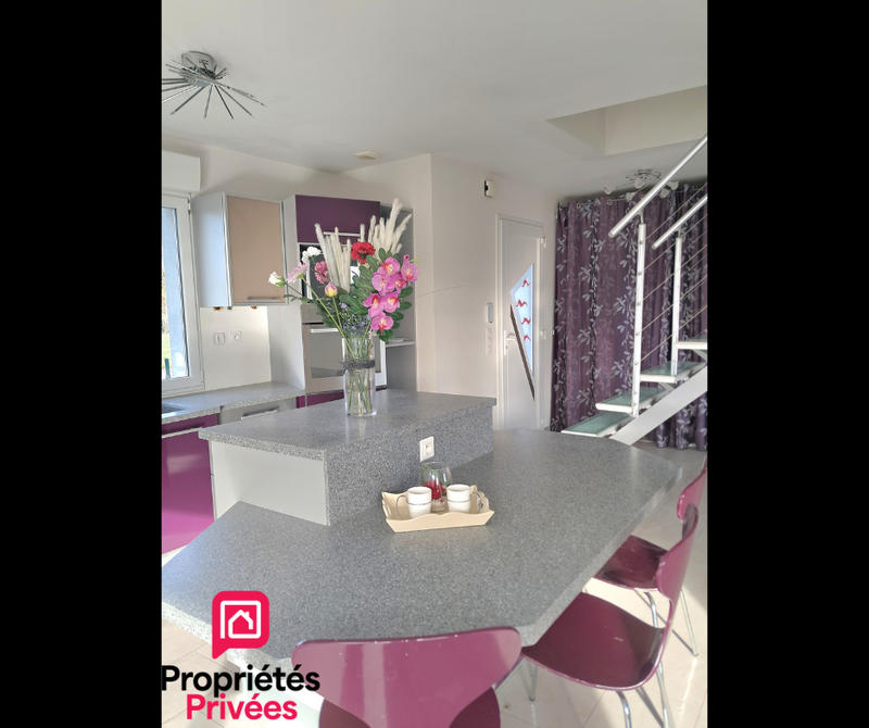 Maison - 225 m² - 6 pièces