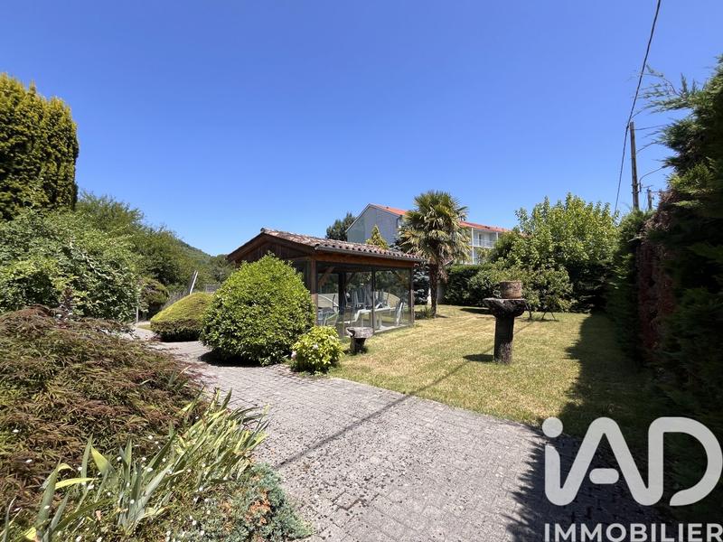 Maison - 137 m² - 6 pièces